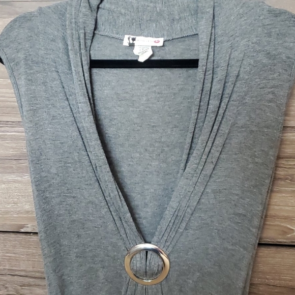 Gray Body Con Vest - Picture 2 of 3